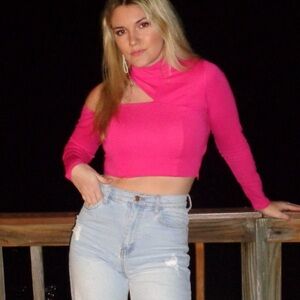 DO+BE Hot Pink Asymmetrical Crop Top